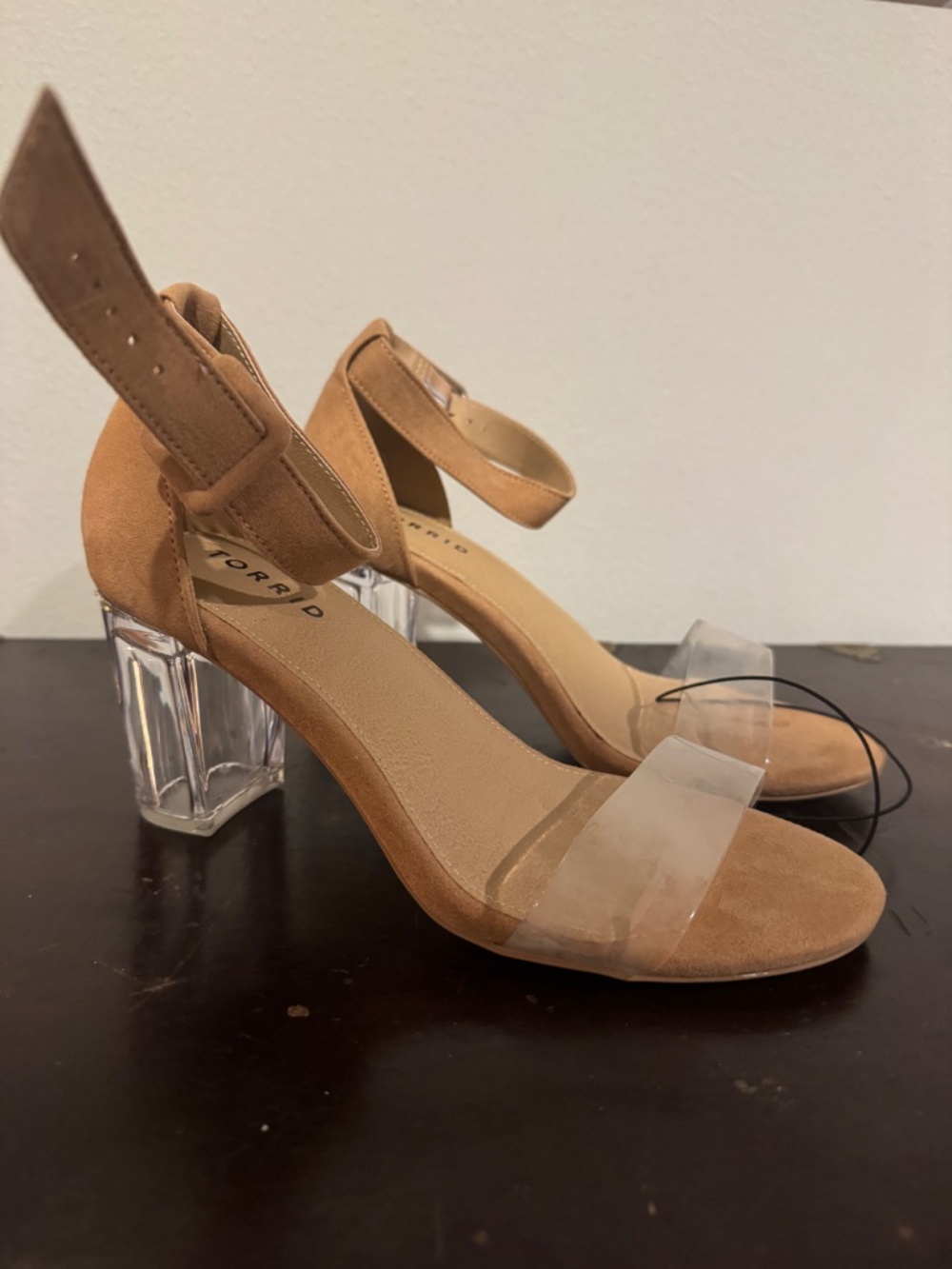 Translucent Block Heel (WW) - Picture 5 of 6